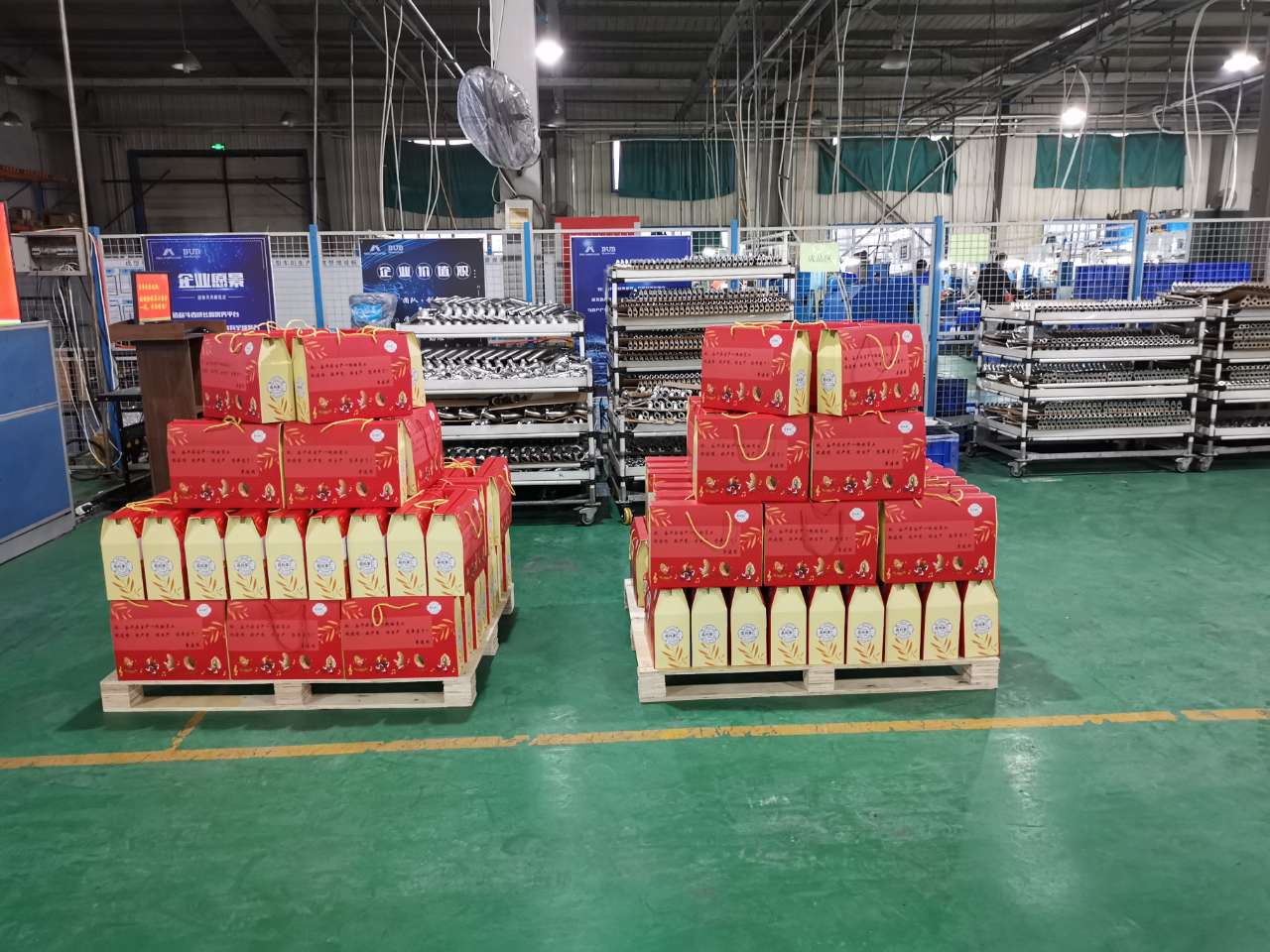 �᳹����������ȫ��ȷ������������һ��Ա��